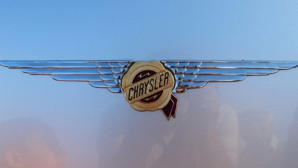 Stylish typeface for the CHRYSLER lettering on the boot; Photo Credit: Karl Bhote