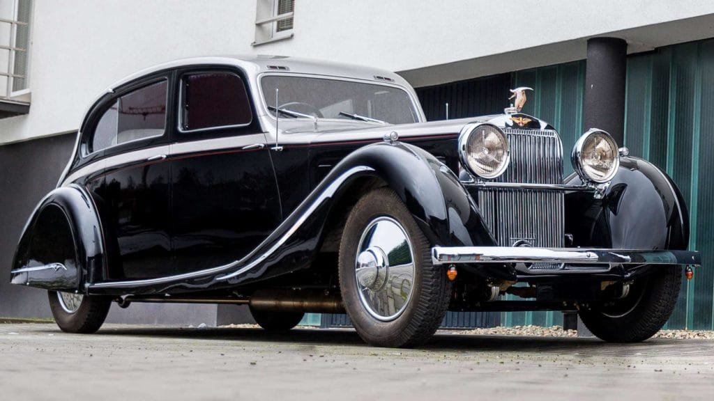 View of the most desirable Hispano Suiza J12 in the world, Photo Credit: https://www.artcurial.com/en/lot-1937-hispano-suiza-j12-gurney-nutting-3279-28