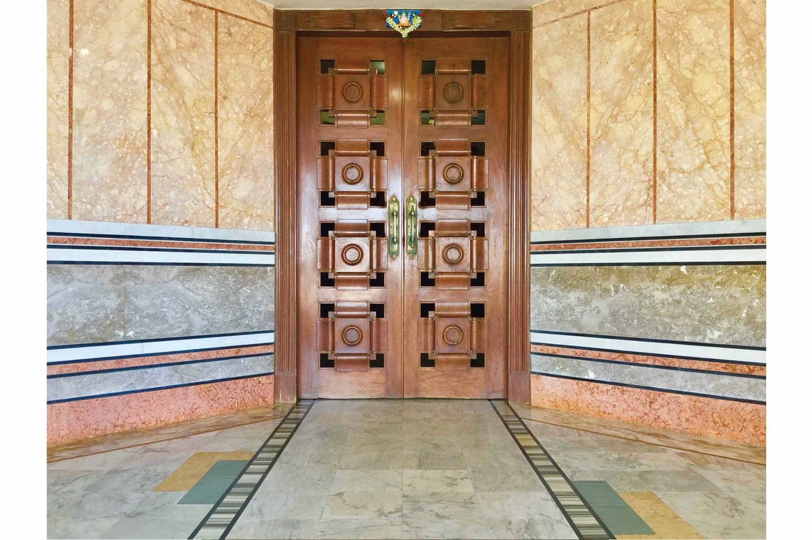 Entrance lobby of Seksaria building, Marine Drive