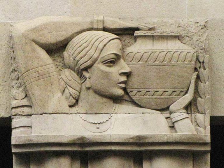 View of relief work detail on the front facade of New India Assurance building; Source: Art Deco Mumbai.