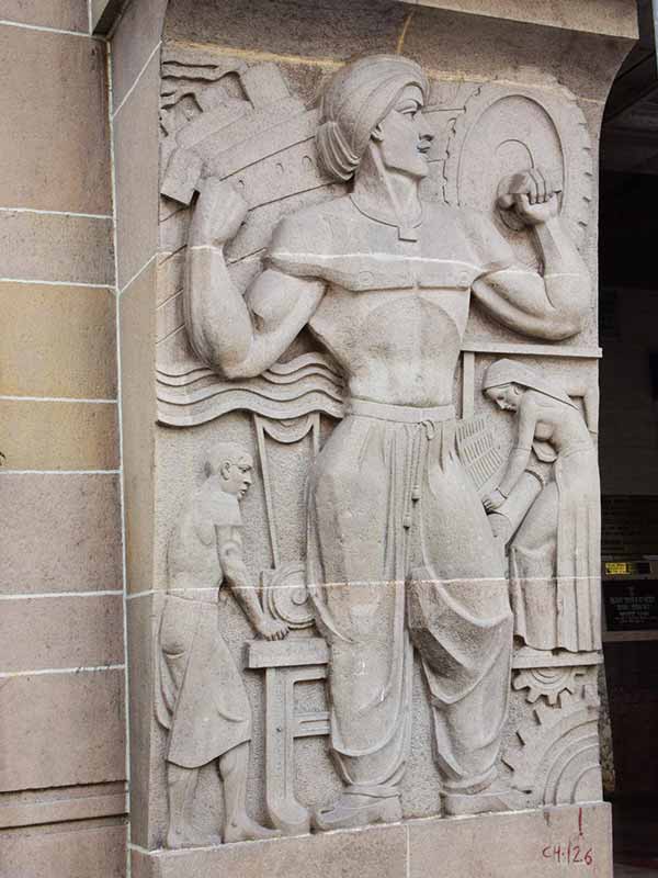View of the relief work seen along the entrance of New India Assurance building; Source: Art Deco Mumbai.